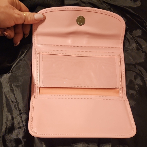 Pink Wallet - Picture 3 of 3